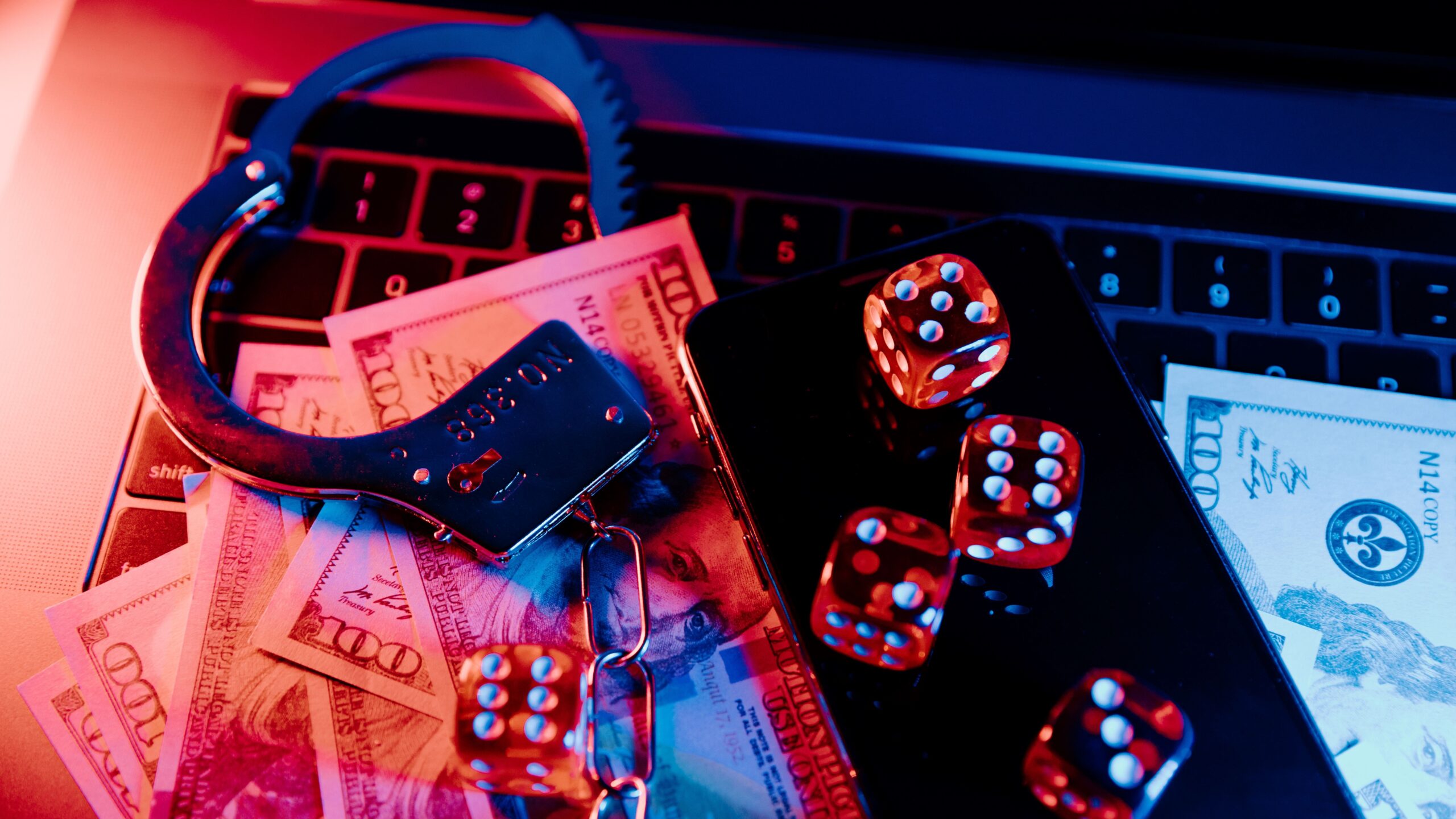 How Casinos Monitor Fraud and Money Laundering